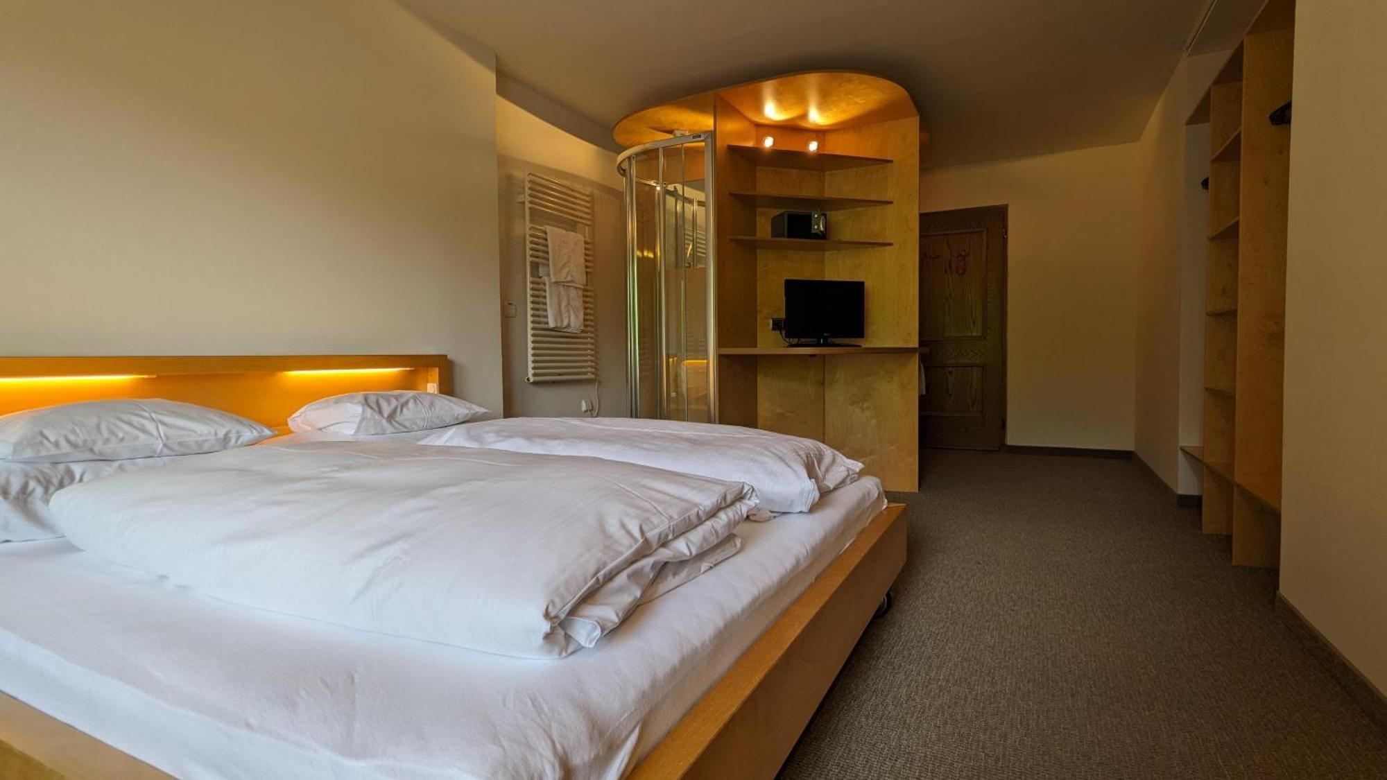 Keyone Rooms Loisach Lermoos Exterior photo