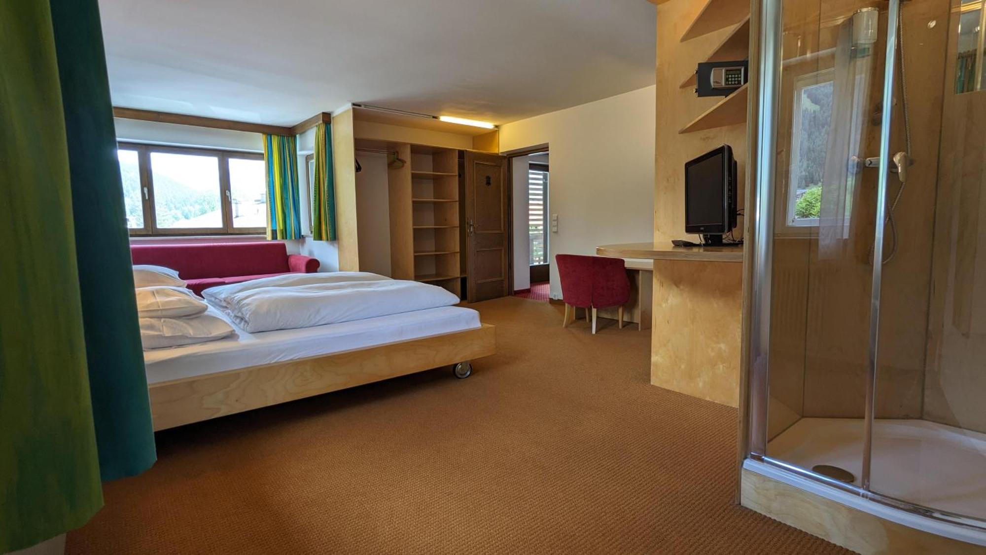 Keyone Rooms Loisach Lermoos Exterior photo